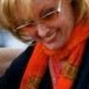 Meet your Posher, Holly